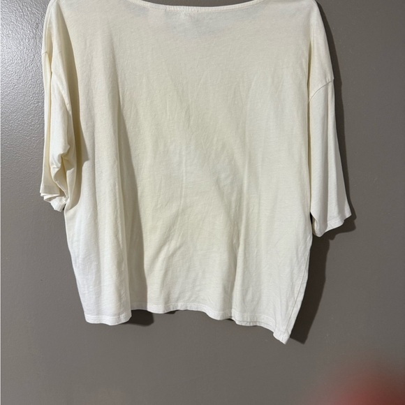 Levi's Cream Boxy T-Shirt Relaxed Fit - Picture 2 of 4